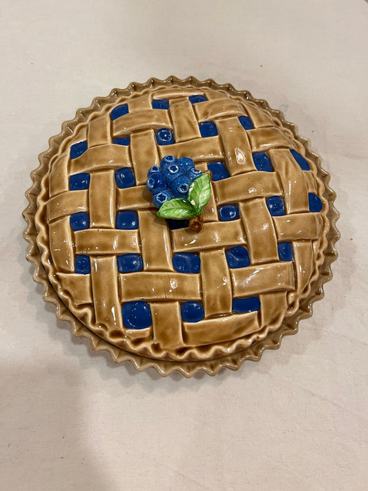 Violet Blueberry Pie Dish